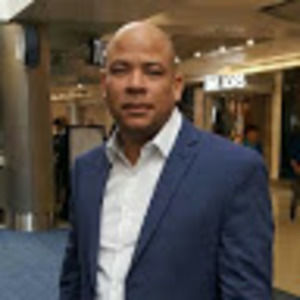 Meet your Posher, Carlos